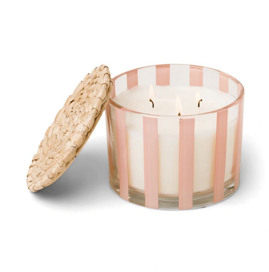 Fond blanc bougie fresco rose